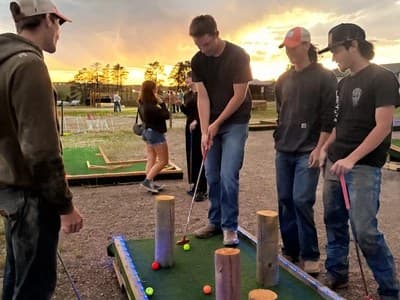 Glow Putt-Putt